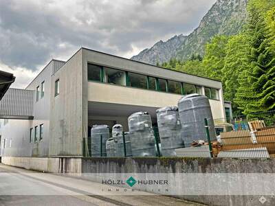 Halle / Lager / Produktion mieten in 5082 Grödig