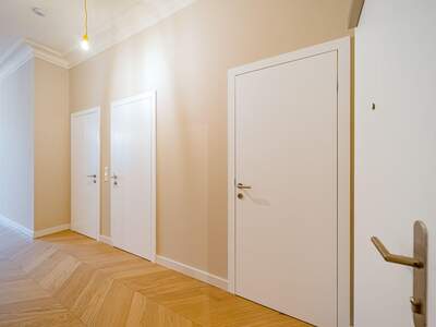 Altbauwohnung kaufen in 2340 Mödling (Bild 2)