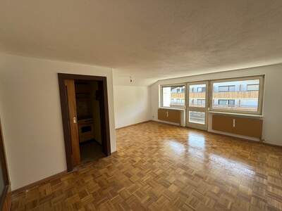 Wohnung mit Balkon kaufen in 6380 St. Johann (Bild 1)