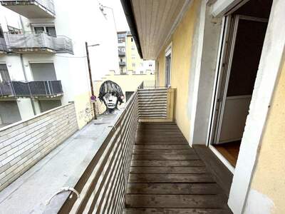 Altbauwohnung mit Balkon mieten in 8020 Graz (Bild 1)