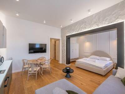 Altbauwohnung kaufen in 1070 Wien (Bild 3)