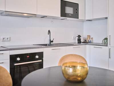 Wohnung mit Balkon kaufen in 1130 Wien