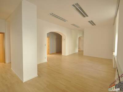 Büro / Praxis mieten in 3100 St. Pölten (Bild 2)