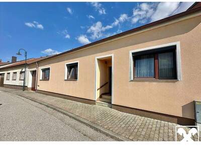 Haus kaufen in 2191 Schrick (Bild 1)