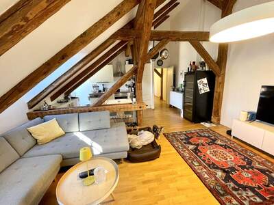 Altbauwohnung mit Balkon kaufen in 8010 Graz (Bild 2)