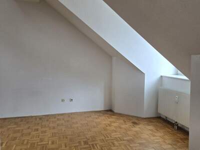 Altbauwohnung mieten in 8010 Graz (Bild 2)