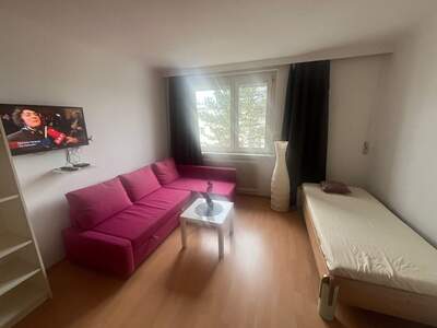 Wohnung mit Balkon kaufen in 2320 Schwechat (Bild 2)