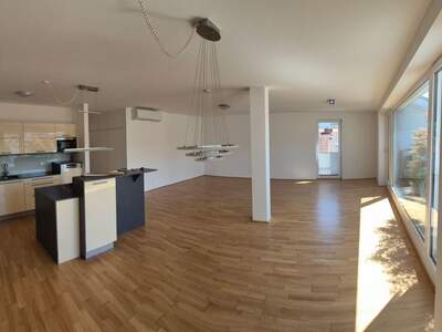 Wohnung mit Balkon kaufen in 8020 Graz (Bild 1)