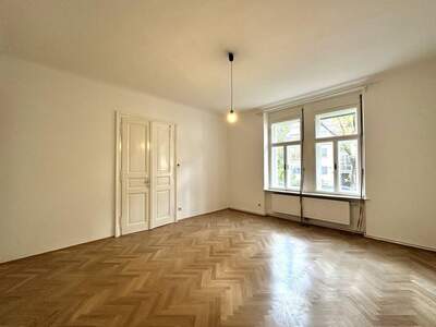 Altbauwohnung mit Balkon mieten in 8010 Graz (Bild 2)