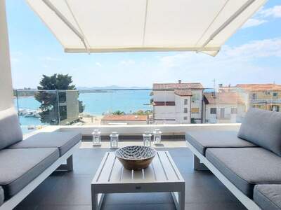 Wohnung kaufen in 23000 Zadar (Bild 1)