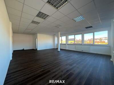 Bürozentrum mieten in 5204 Straßwalchen