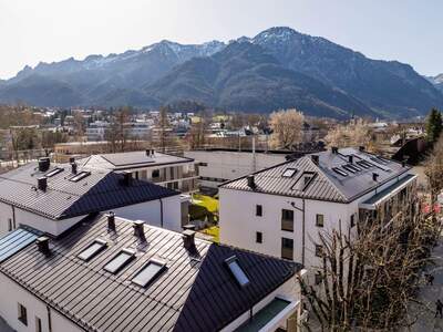 Wohnung mit Balkon kaufen in 83435 Bad Reichenhall (Bild 1)