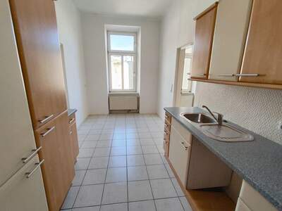 Altbauwohnung kaufen in 1070 Wien (Bild 4)