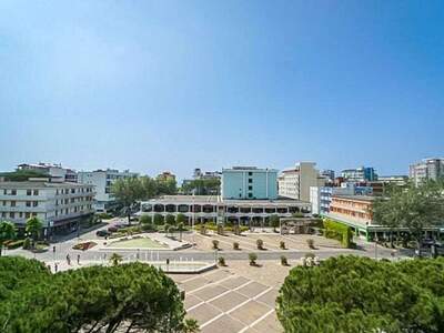 Wohnung mit Balkon kaufen in 30028 Bibione (Bild 1)