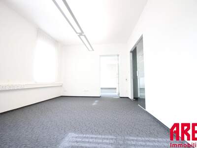 Gewerbeobjekt mieten in 4910 Ried (Bild 1)