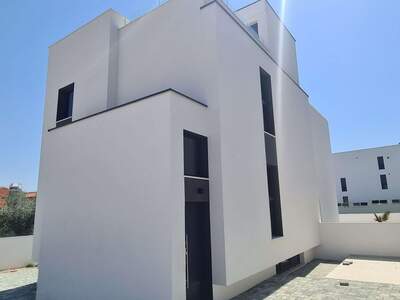 Haus mit Garten kaufen in 23232 Nin (Bild 2)