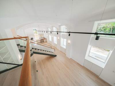 Altbauwohnung mit Balkon kaufen in 1040 Wien (Bild 3)