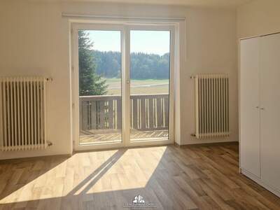 Altbauwohnung mit Balkon mieten in 4904 Atzbach (Bild 3)