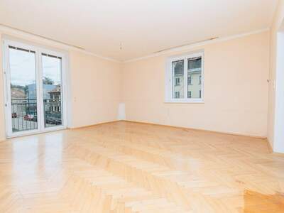 Altbauwohnung mit Balkon kaufen in 8010 Graz (Bild 2)