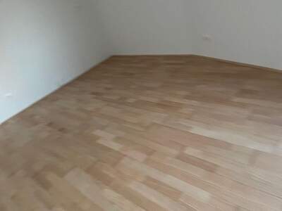 Wohnung mit Balkon kaufen in 2000 Stockerau (Bild 2)