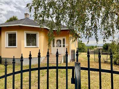 Haus kaufen in 9341 Kisfalud (Bild 1)