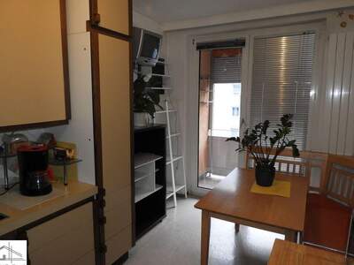 Altbauwohnung mit Balkon kaufen in 4600 Wels (Bild 2)