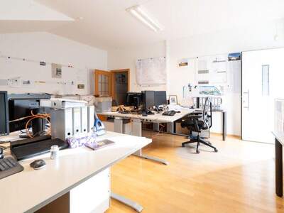 Bürozentrum mieten in 4812 Wiesen