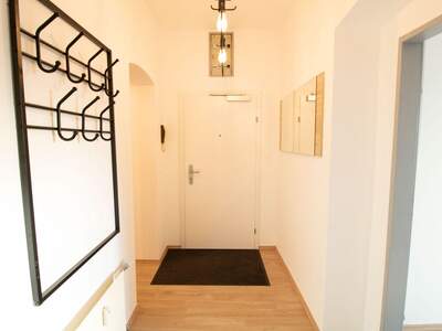 Altbauwohnung kaufen in 8020 Graz (Bild 2)