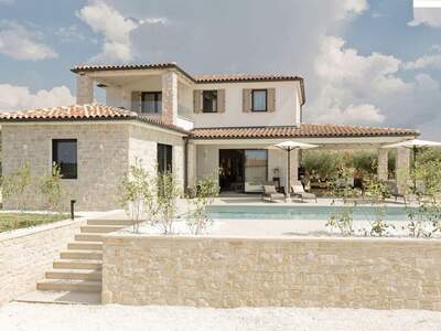 Haus kaufen in 52440 Porec (Bild 2)