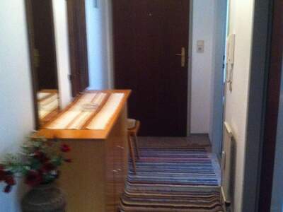 Altbauwohnung mit Balkon mieten in 6020 Innsbruck (Bild 1)