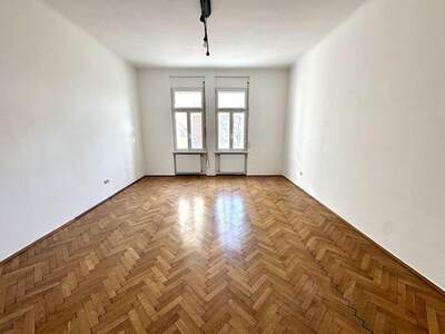 Altbauwohnung mit Balkon mieten in 8020 Graz (Bild 3)