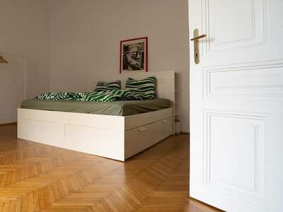Altbauwohnung mit Balkon mieten in 1060 Wien (Bild 3)