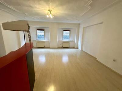 Altbauwohnung mit Balkon mieten in 8020 Graz (Bild 5)