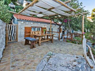 Haus kaufen in 21450 Hvar (Bild 2)