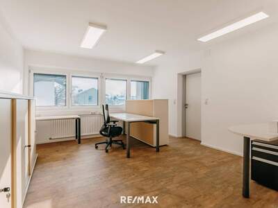 Gewerbeobjekt mieten in 6342 Niederndorf