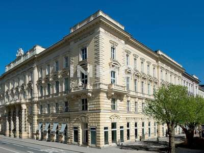 Altbauwohnung mit Balkon mieten in 5020 Salzburg (Bild 1)