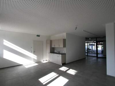 Ladenlokal mieten in 4894 Oberhofen