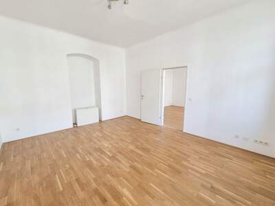 Altbauwohnung mit Balkon kaufen in 1200 Wien (Bild 2)