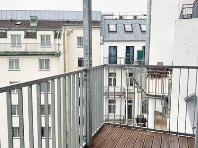 Altbauwohnung mit Balkon kaufen in 1050 Wien (Bild 4)