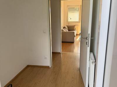 Altbauwohnung mit Balkon mieten in 9500 Villach (Bild 3)