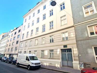 Altbauwohnung kaufen in 1020 Wien (Bild 2)