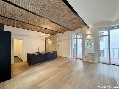 Altbauwohnung mit Balkon kaufen in 1100 Wien