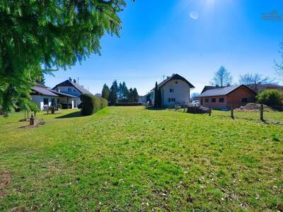 Grundstück kaufen in 4800 Attnang