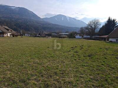 Grundstück kaufen in 9162 Strau
