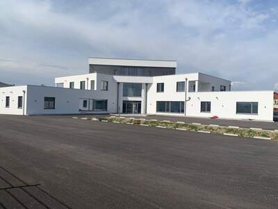 Gewerbeobjekt mieten in 4910 Ried (Bild 1)
