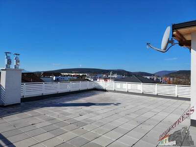 Terrassenwohnung kaufen in 2700 Wr. Neustadt (Bild 1)