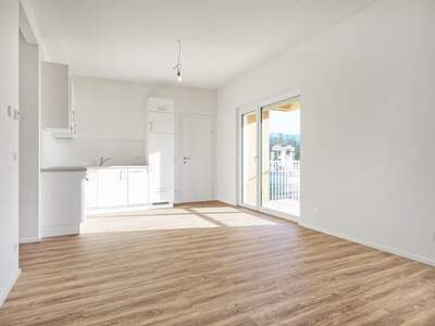 Wohnung mit Balkon kaufen in 9523 Landskron (Bild 2)