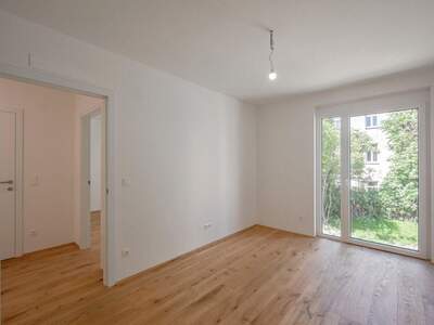 Altbauwohnung mit Balkon kaufen in 1050 Wien (Bild 1)