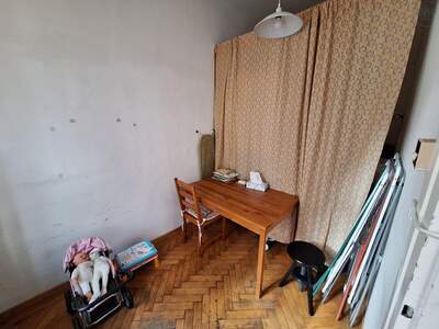 Altbauwohnung kaufen in 1170 Wien (Bild 2)