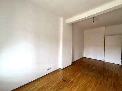 Altbauwohnung kaufen in 8020 Graz (Bild 3)